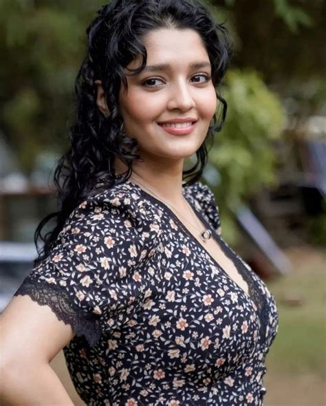 rithika mohan|ritika singh.